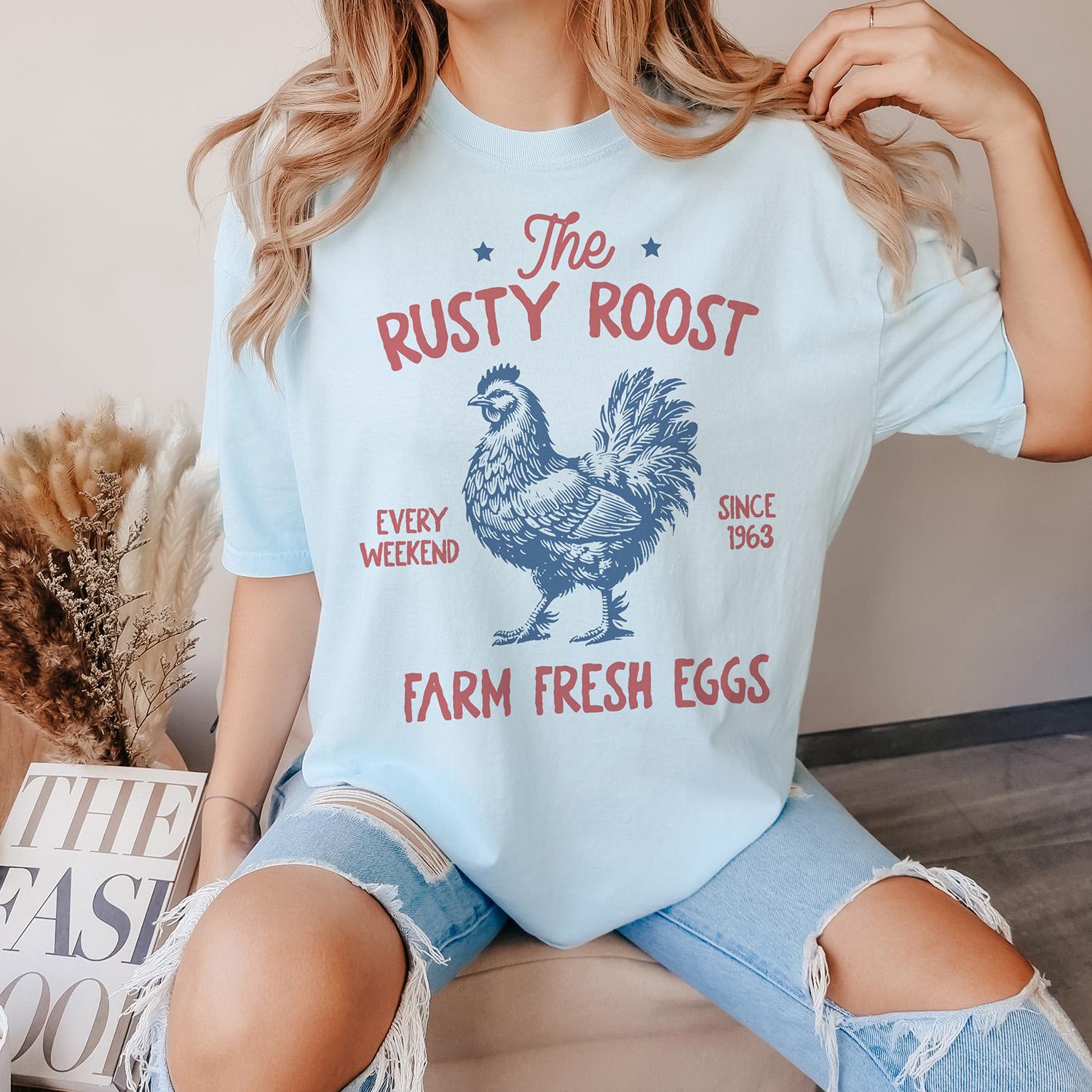 Farm Fresh Eggs Vintage Farm Sign Comfort Colors Unisex Tee - Retro Country Farm Graphic Shirt, Cute Southern Style Tee for Women and Men
