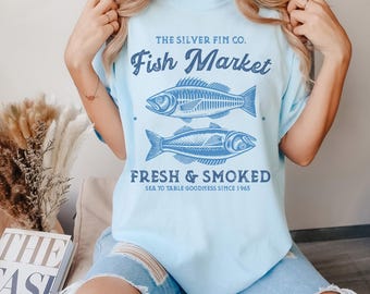 Fish Market Vintage Farm Sign Comfort Colors Unisex Tee - Retro Country Farm Graphic Shirt, Cute Southern Style Tee for Women and Men