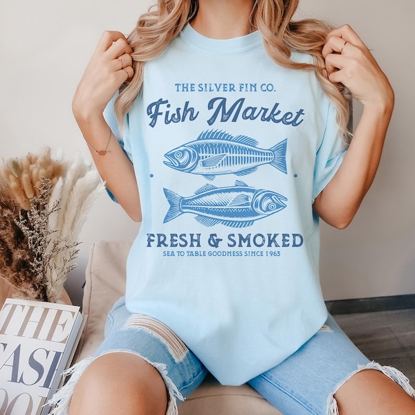 Fish Market Vintage Farm Sign Comfort Colors Unisex Tee - Retro Country Farm Graphic Shirt, Cute Southern Style Tee for Women and Men