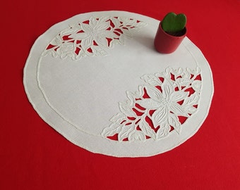 Hand Embroidered Circle Table Runner Tablecloth Tablecloth Embroidered Tablecloth Table runner Spring Flowers