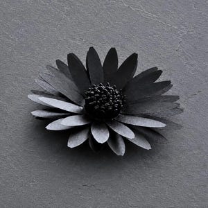 Black Paper Daisies, Handmade Floral Embellishments, DIY Crafts, Cake Decor, Halloween Decorations