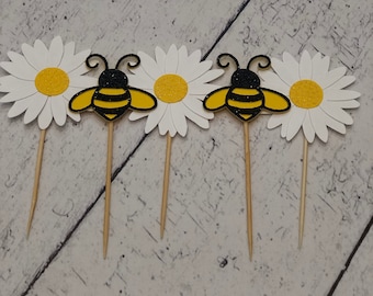 BUMBLE BEE PARTY - Bee Cupcake Topper,Bumble Bee,Bee Themed Party, Bee 1st Birthday,1st Bee Day,Mommy to Bee,What Will It Bee Baby Shower