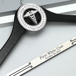 Geschenk für neuen Arzt, Medizinstudierenden Geschenk, 1. Weißer Mantel Geschenk, erster weißer Kleiderbügel, personalisierter weißer Kleiderbügel