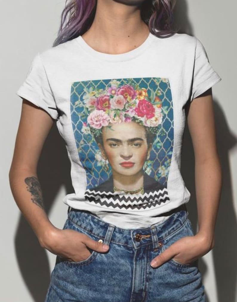 Tshirt femme Frida Kahlo tshirt blanc tshirt art tshirt Etsy France