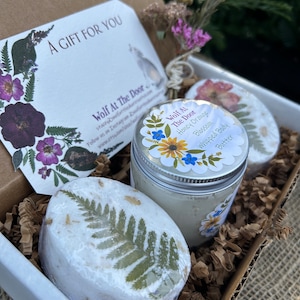 Botanical Bath Bombs and Whipped Body Butter, Bath Gift Set, Garden Gifts, Botanical Gifts, Nature Gifts, Flower Gifts, Pressed Flower Art