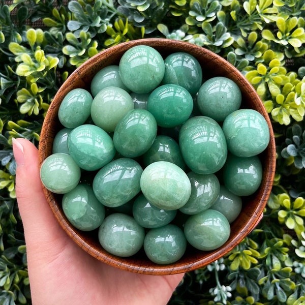 One Green Aventurine Tumble, Aventurine Tumbled Stone, Tumbled Aventurine