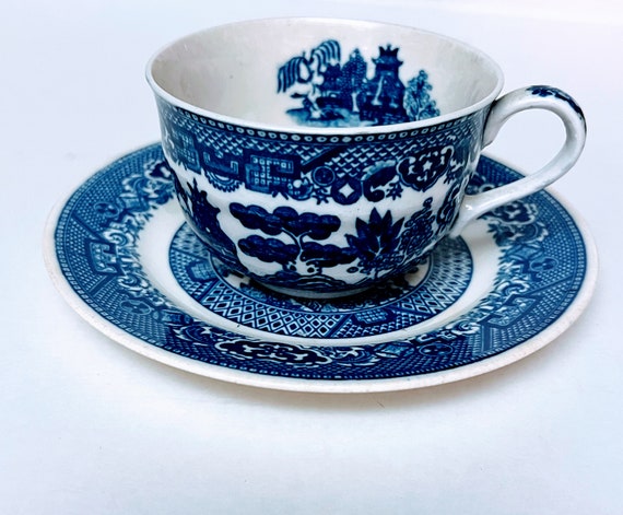 Blue willow cup and saucer outlet
