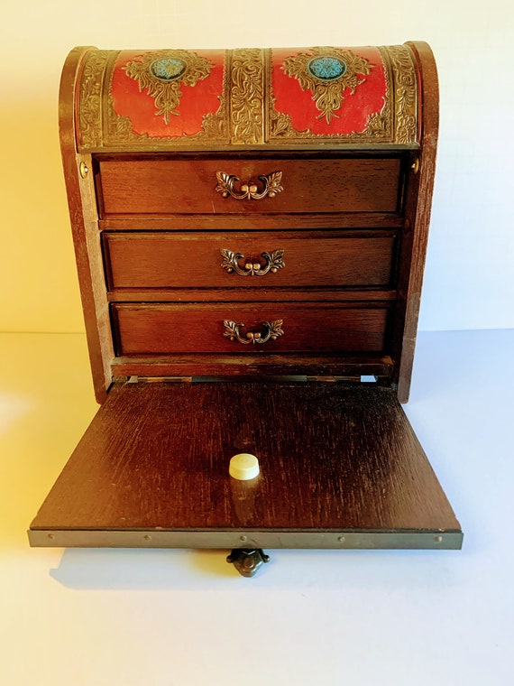 Rare Vintage wooden jewelry chest with red hand t… - image 2