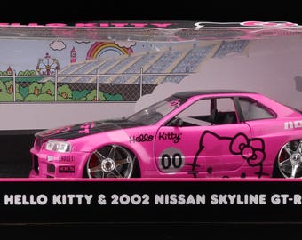 Jada Toys Hello Kitty 2002 Nissan Skyline GT-R 1:24 Diecast *Damaged Box*