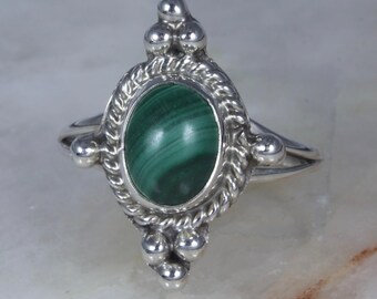 Anillo vintage de plata de ley con malaquita verde - Talla 6.25