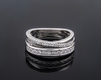 Sterling Silver 925 CC Band Ring with Cubic Zirconia Size 7