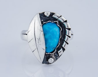 Anillo Navajo de plata de ley con turquesa y motivo de hoja de plata, talla 5.75.
