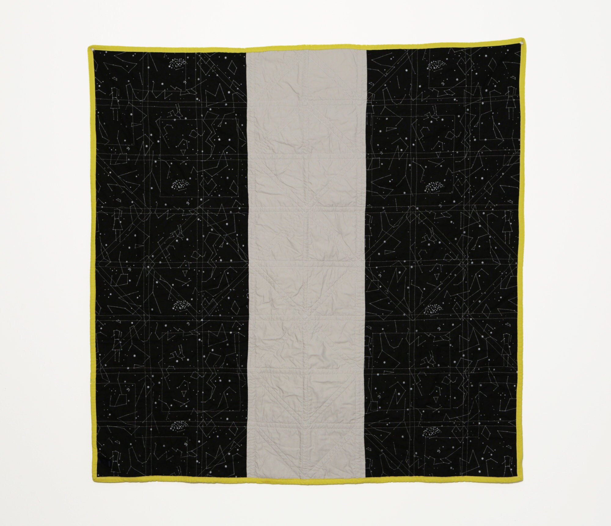 Black, White and Floral Starry Baby or Lap Quilt - Etsy