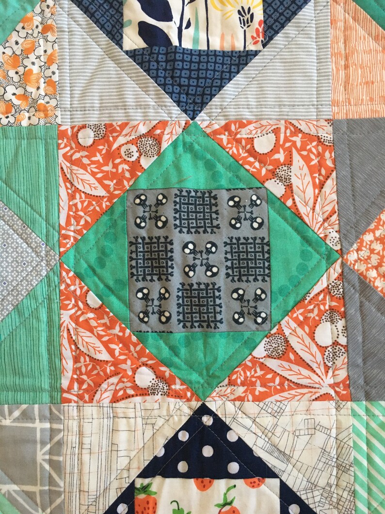 Eye spy quilt in green orange blue and grey baby or lap patchwork image 7