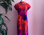 1970s Vintage Graphic Red Purple Floral Print Cheongsam Maxi Dress Large