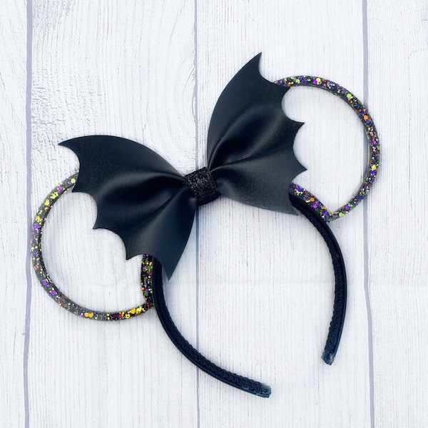 Frickin pipistrelli! Orecchie di Minnie, Orecchie di Minnie a fiocco di pipistrello, Orecchie di Minnie di Halloween, Orecchie di Minnie in resina, Orecchie di Minnie Hoop, Orecchie di Minnie Glitter