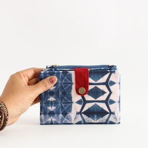 Billetera shibori unisexe, billetera de tarjeta de crédito, billetera boho, billetera tie dye deux volets, billetera vegana pequeña,