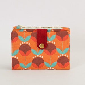 Mod dandelion wallet small, retro travel wallet, 70s aesthetic wallet zipper, bifold wallet women vegan, vegan travel wallet
