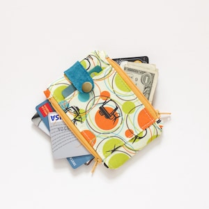 Mini billetera moderna de mediados de siglo para mujer, billetera retro tipo sobre, bolsillo frontal tipo billetera atómica, billetera retro moderna delgada