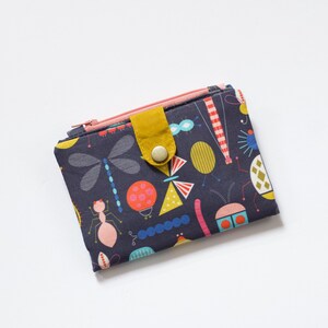 Billetera plegable con insectos de colores, billetera con mariquitas y cremallera con diseño de melocotón, linda billetera vegana, billetera con cierre de cremallera, billetera con mariposas y luciérnagas