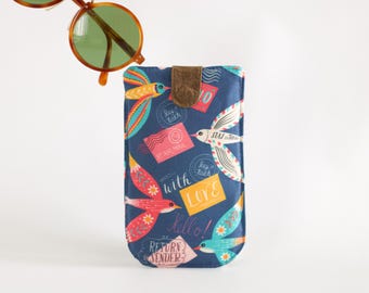 Peace and love case for glasses, pie geo ease for glasses, maximalist case for sunglasses, vibrant pouch glasses