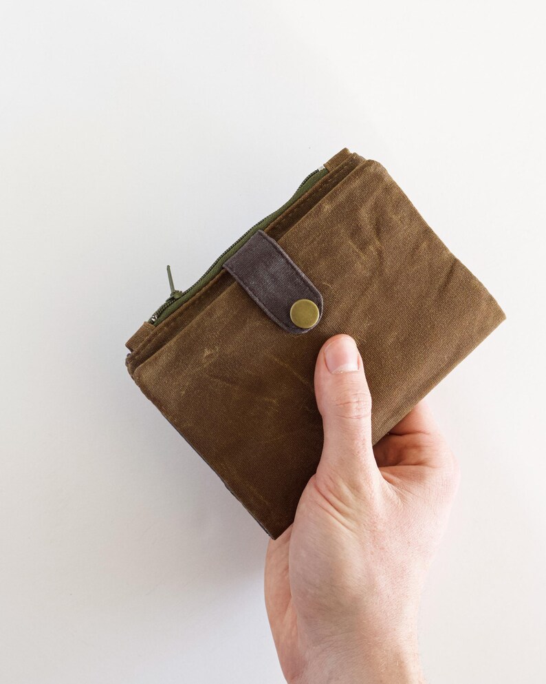 carteira de viagem para homens organizador de cartão de crédito feito com lona encerada, carteira com zíper bifold, carteira de couro vegano imagem 1