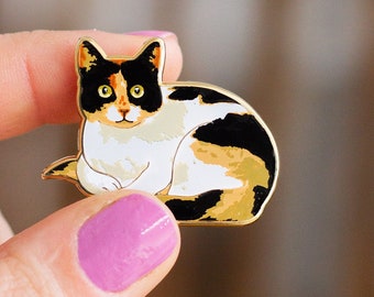 RETIRING Calico Cat Enamel Pin, Lapel Pin, Cat Pin, Animal Pin, Cat Lover Gift, Animal Lover Gift, Cat Jewelry, Cute Cat Pins, Aesthetic Pet