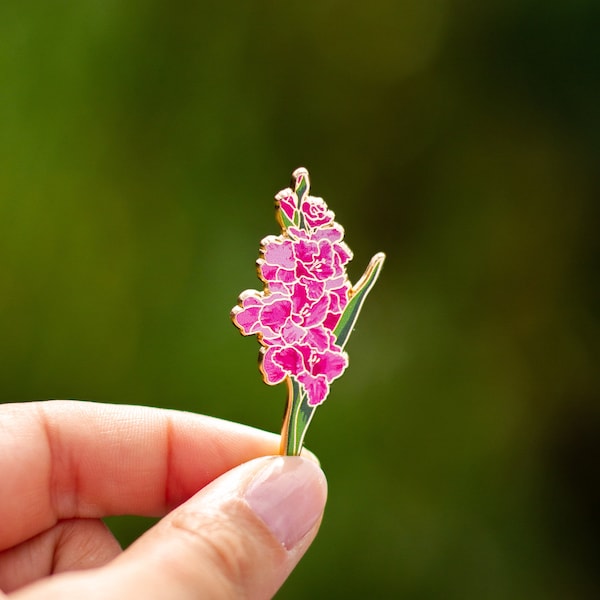 Gladiolus Floral Enamel Pin, August Birth Month Flower, Botanical Brooch, Nature Lover, Spring Bloom, Garden Enthusiast, Botanical