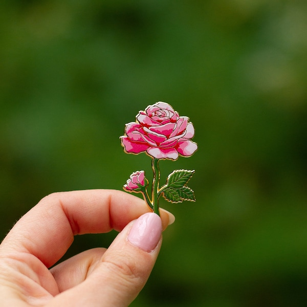 Rose v2 Blumen Emaille Pin, Juni Geburtsmonat Blume, Liebe Symbol, Natur Accessoire, Botanisches Abzeichen, Romantisches Geschenk, Garten Liebhaber Pin