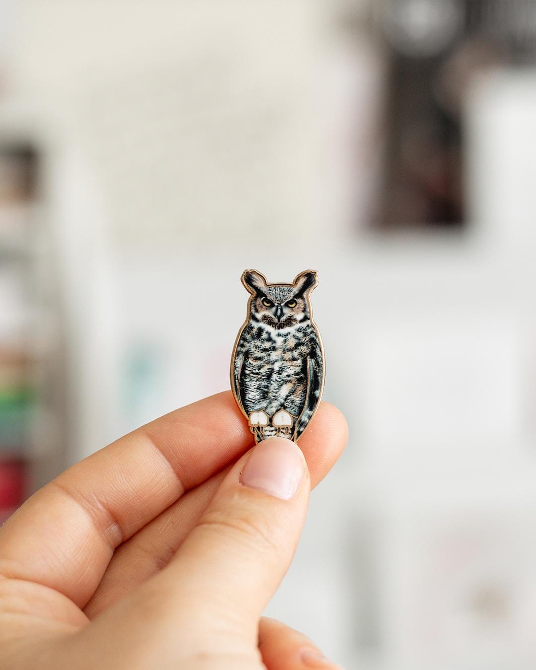 Great Horned Owl Enamel Pin, Bird Lapel Pin, Gray Nature Gift, Gifts for Her, Bird Watcher Accessori