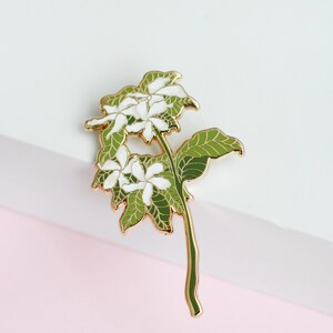 Épinglette florale jasmin en émail, cadeau fleurs blanches, épingle pour amateur de fleurs, insigne floral, broche, accessoire botanique, épingle pour sac à dos image 5