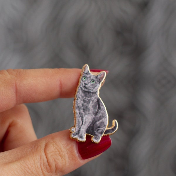 Russian Blue Cat Enamel Pin, Feline Brooch, Pet Lover Jewelry, Cat Lapel Accessory, Animal Badge, Kitty Pin, Gift for Cat Enthusiast