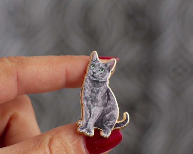 Russian Blue Cat Enamel Pin, Feline Brooch, Pet Lover Jewelry, Cat Lapel Accessory, Animal Badge, Kitty Pin, Gift for Cat Enthusiast