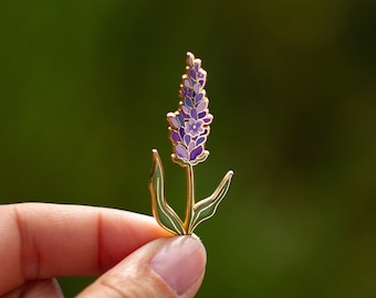 Lavender Plant Enamel Pin, Lavender Gift, Flower Lover Pin, Lavender Badge, Lavender Brooch Pin, Botanical Accessory, Backpack Pin