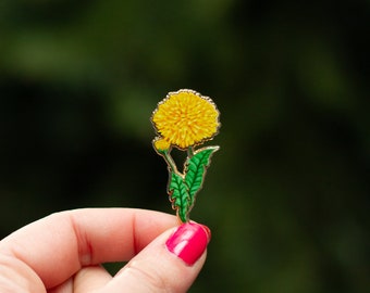 Dandelion Floral Enamel Pin, Botanical Lapel Badge, Floral Brooch, Nature-Inspired Accessory, Wildflower Pin, Garden Gift, Whimsical Flower