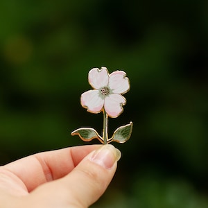 Flowering Dogwood Floral Enamel Pin, North Carolina State Flower, White Spring Accessory, Nature Lover Jewelry Gifts, Botanical Brooch