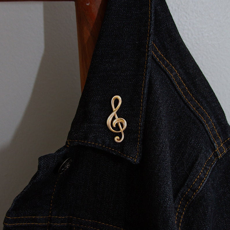 Treble Clef Music Symbol Enamel Pin