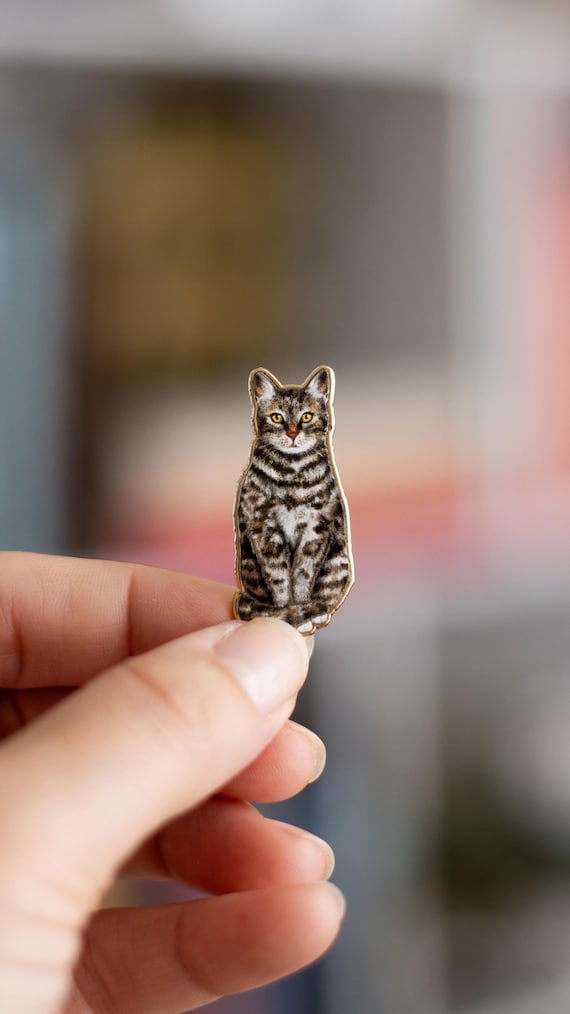 RETIRING Brown Tabby Cat Enamel Pin, Gold-Plated Kitten Lapel Brooch