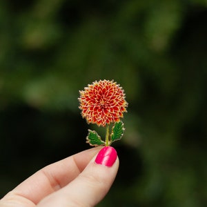 Red/Orange Dahlia Floral Enamel Pin, Vibrant Floral Lapel Pin, Botanical Brooch, Garden Lover Gift, Nature Pin, Floral Accessory, Botanical