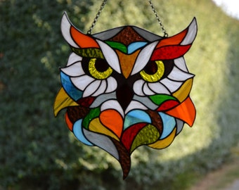 Stained glass suncatcher Owl window hanging Handcrafted gift Garden decor Stain glass panel Wall decor Stained glass art Glass bird Wall art