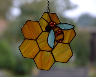 Bee suncatcher Window hanging  Glass bug Honey and bee Stained glass art Stain glass sun catcher Honey glass Handycrafted gift Wall decor