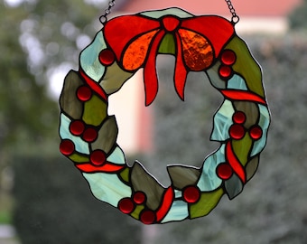Stained glass window hanging Christmas wreath Suncatcher Wall decor Custom stained glass Christmas gift Door decor Garden hanging Glass art