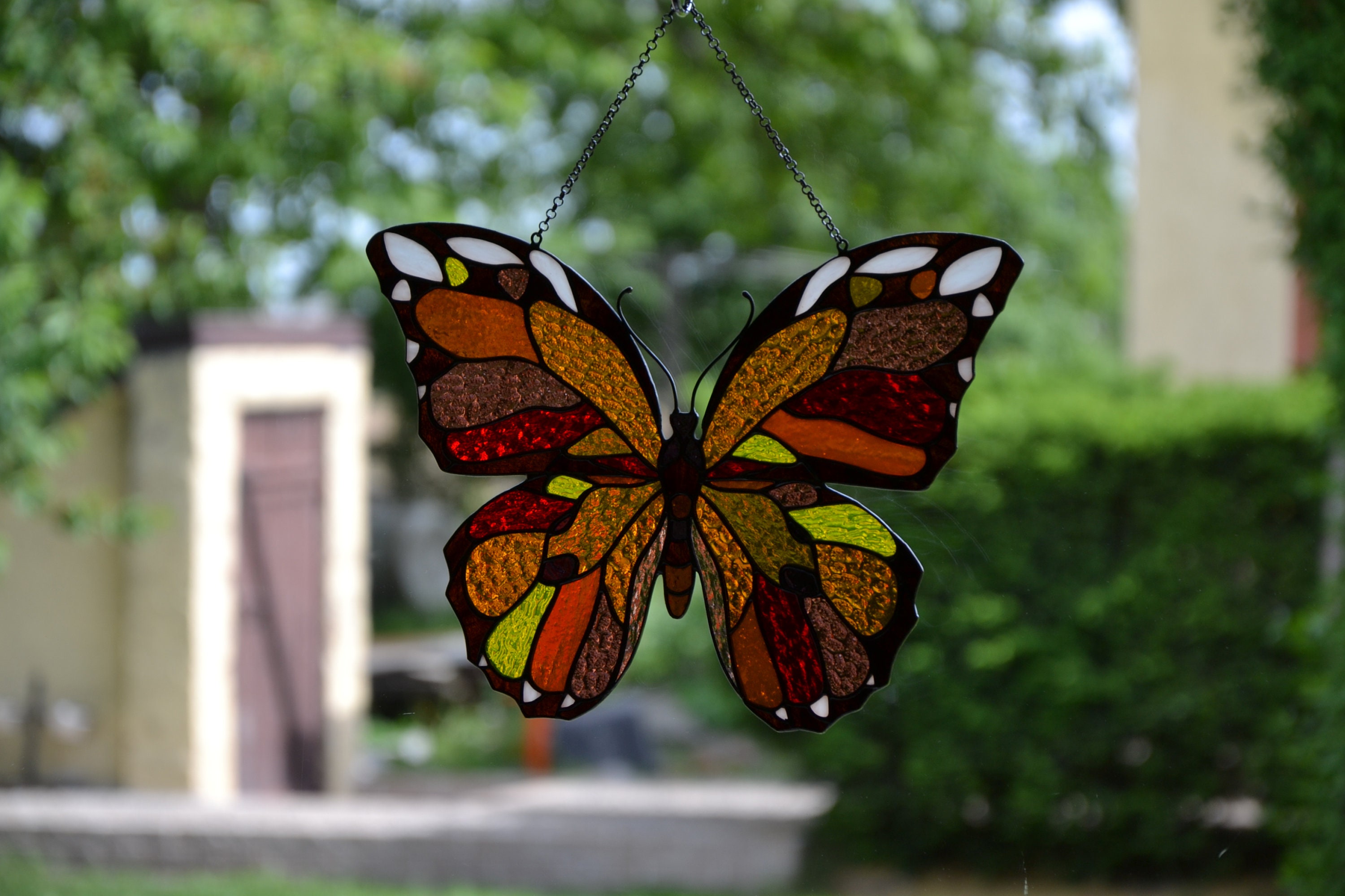 Heiheiup Butterfly Suncatcher Hanging Suncatchers Beads Colorful Chandelier  Pendant Wall Hanging Tree Window Beads Curtains 