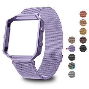 K&ouml;nnte beinhalten: Ein lavendelfarbenes Metall-Armband mit einem quadratischen Zifferblatt. Das Armband besteht aus einem feinen Netzmaterial und hat einen magnetischen Verschluss. Das Bild zeigt eine Vielzahl weiterer Farboptionen f&uuml;r das Armband.