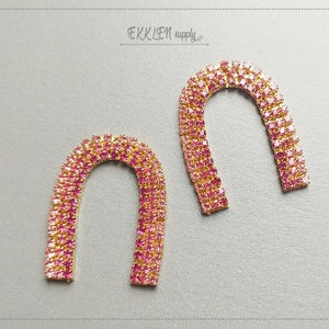 2 PCS - 35mm Rose Rhinestone Drop, horse&#39;s hoof stones chain Pendant, gold plated post for Women Girls Spring Accessory [ EH0045-RS ]
