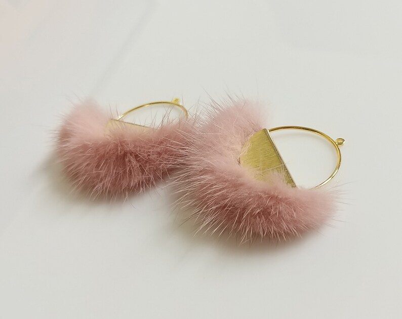 necklace Charm 2 pcs Indie Pink ECT0039-IP Half moon mink fur pendant Natural Genuine Mink Pom pom Tassel supply for earrings