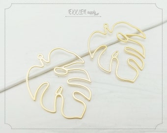 2 PCS - matte gold plated, 39 x 32mm Monstera Flat Leaf Pendant, necklace charm, making jewelry [ EM0065 ]