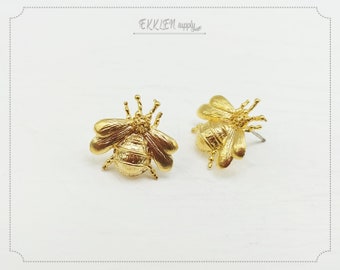 2 PCS - 16 mm matte gold plated, honey bee Earring Post, Earring Stud supply, making jewelry charm [ EM0133E - MG ]