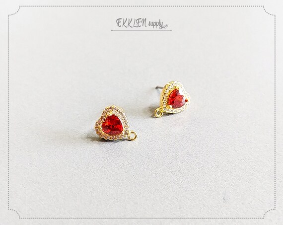 2 PCS - Light Siam, 10.5x8.5mm Gold Plated Brass, Heart