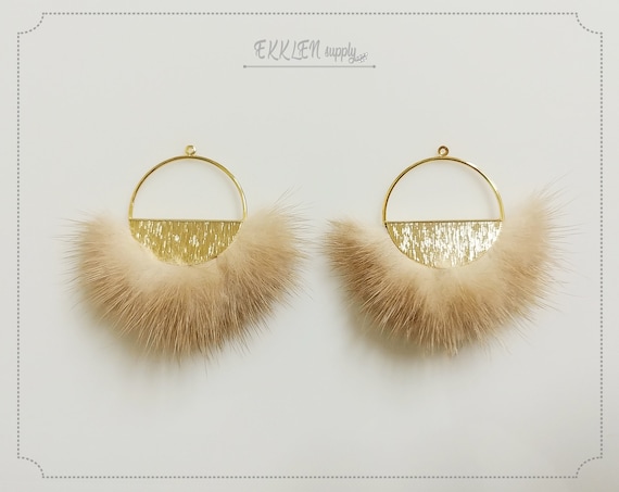 necklace Charm 2 pcs Indie Pink ECT0039-IP Half moon mink fur pendant Natural Genuine Mink Pom pom Tassel supply for earrings